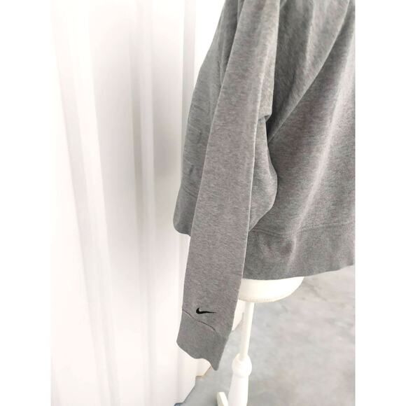 Nike Versa Crew Big Sweatshirt Cropped Pullover Embossed Small Gray - Picture 4 of 6